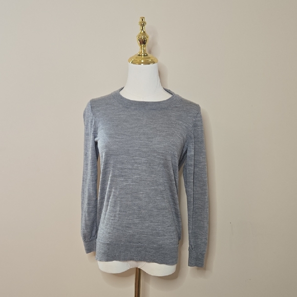 J. Crew 100% Merino Wool Gray Crewneck Sweater Small Timeless Classic Staple - Picture 1 of 6